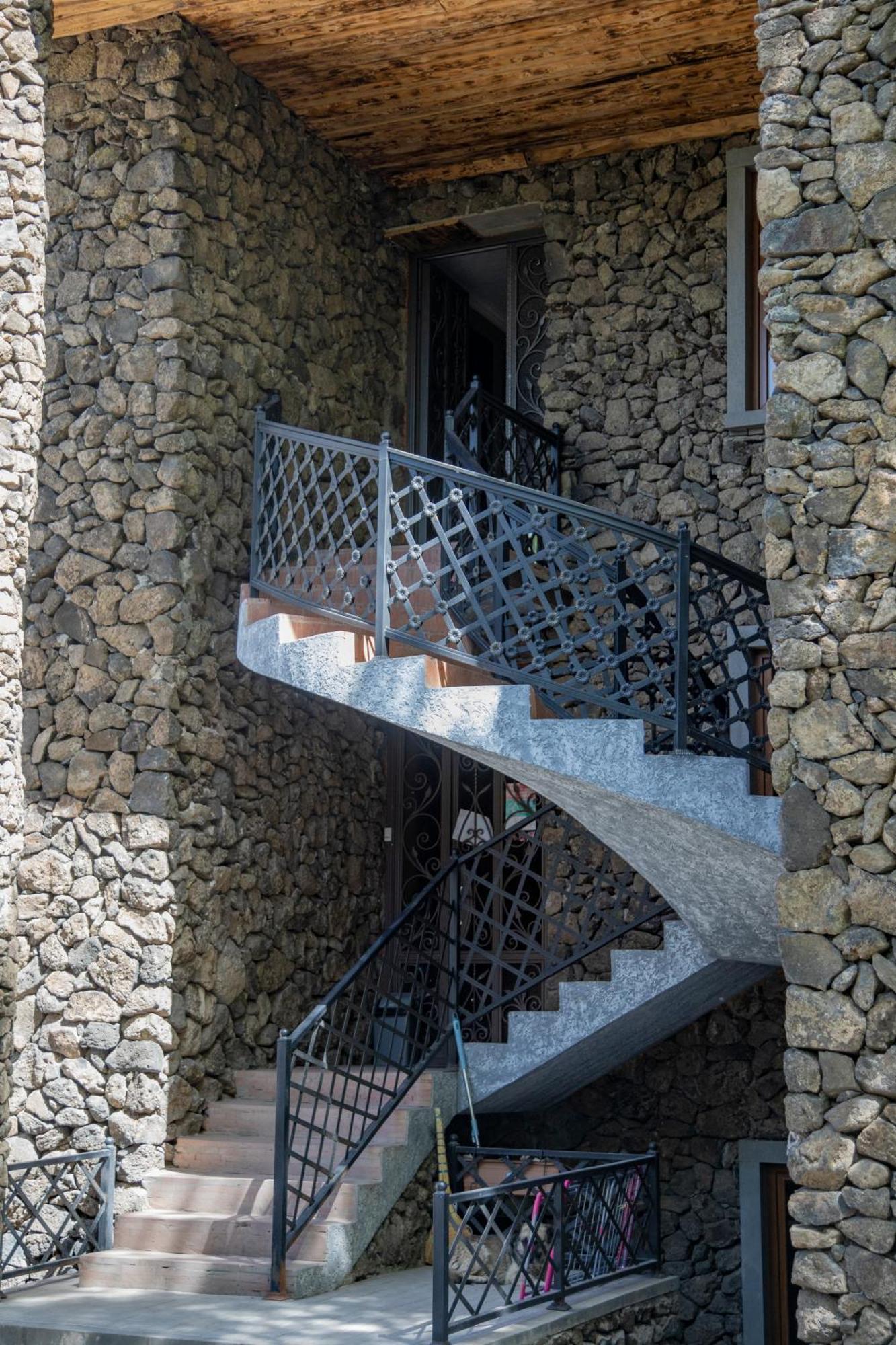 Fish Hotel Akhalkalaki المظهر الخارجي الصورة